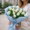 Голубая дымка - букет из белых тюльпанов 3